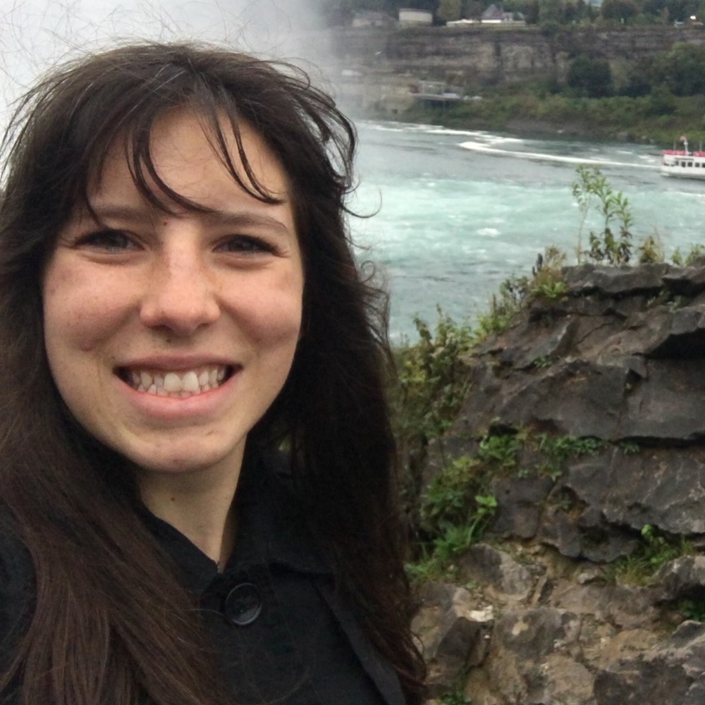 Meet your Posher, Emily
